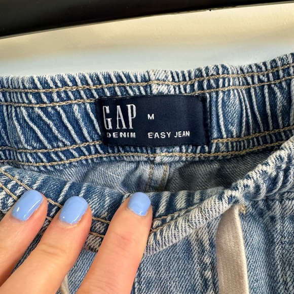 GAP Women's Light Blue Cargo Jeans - Picture 4 of 4